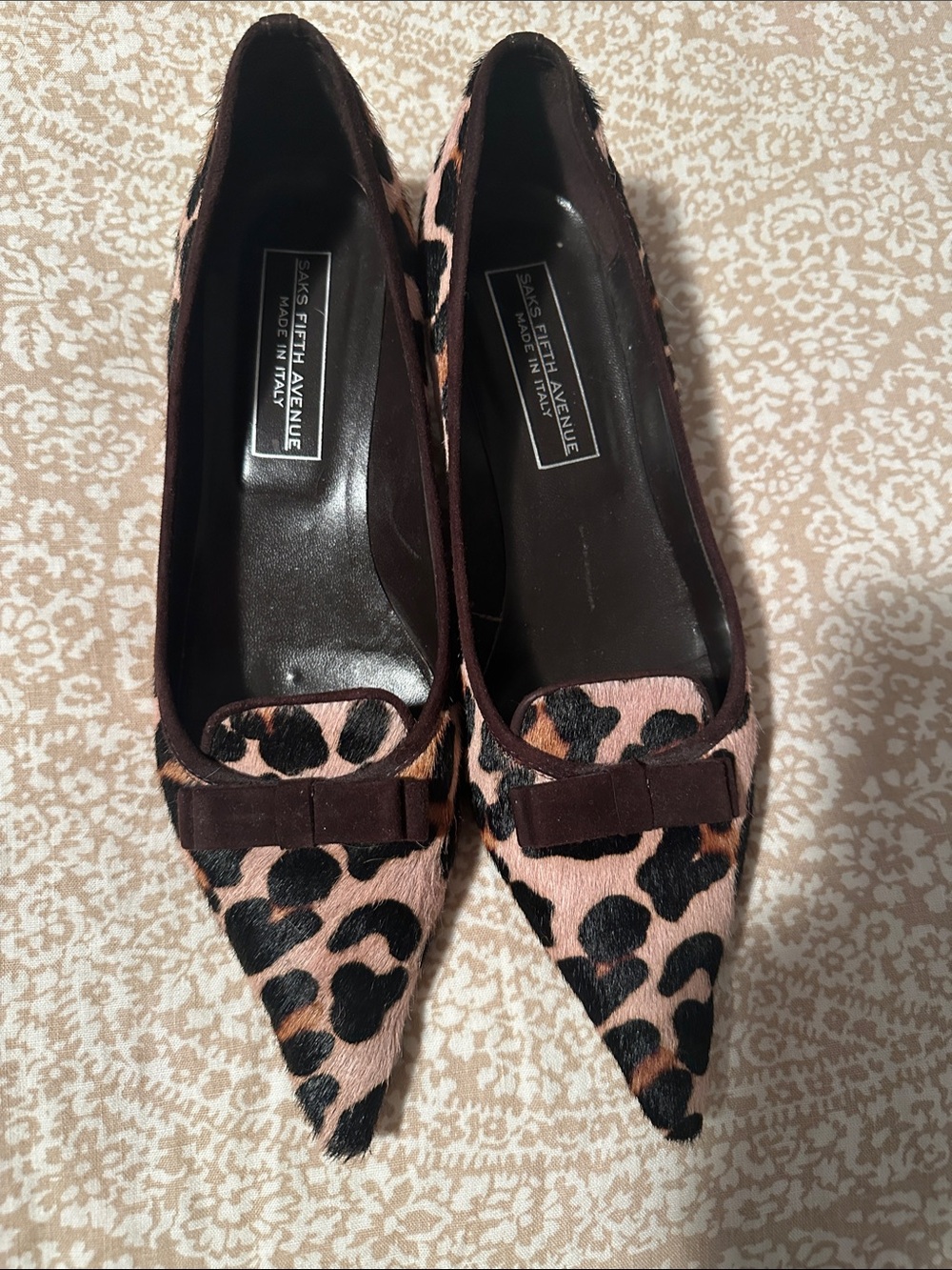 Saks Fifth Avenue Italian Leather Leopard animal Pointed Toe kitten heel Pumps
